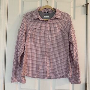 Columbia Women’s Omni-shade Shirt Size Large